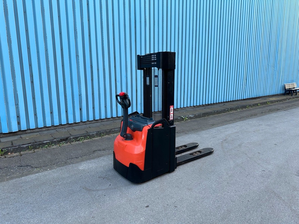 BT Toyota SWE160L Hochhubwagen Initialhub 2017 Elektro7