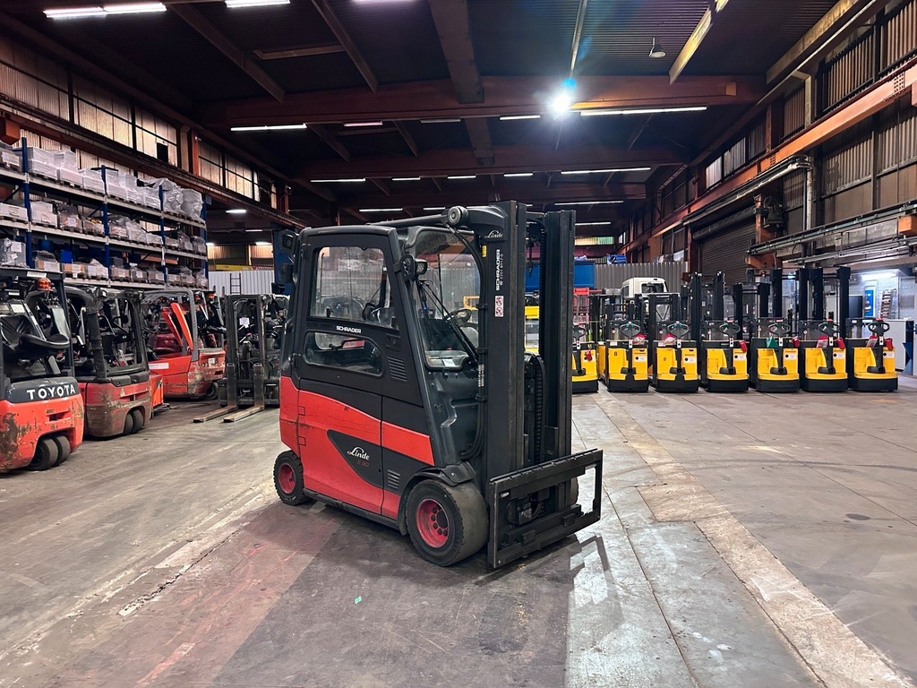 Linde E30HL-01/600 Elektro 4830mm Triplex Gabelstapler 20173