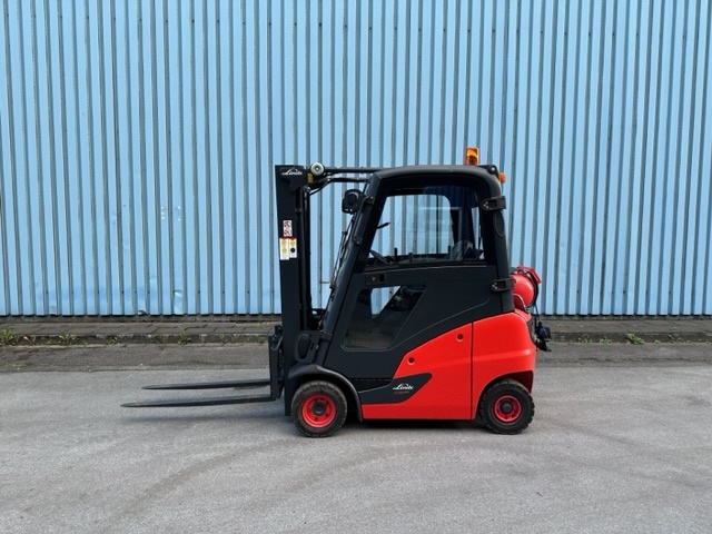 Linde H16T Triplex 4600mm Gas Gabelstapler 2017 Wenig Stunden 