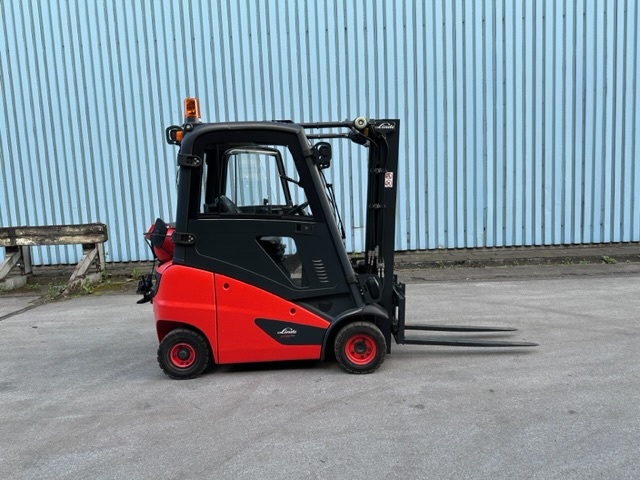 Linde H16T Triplex 4600mm Gas Gabelstapler 2017 Wenig Stunden 