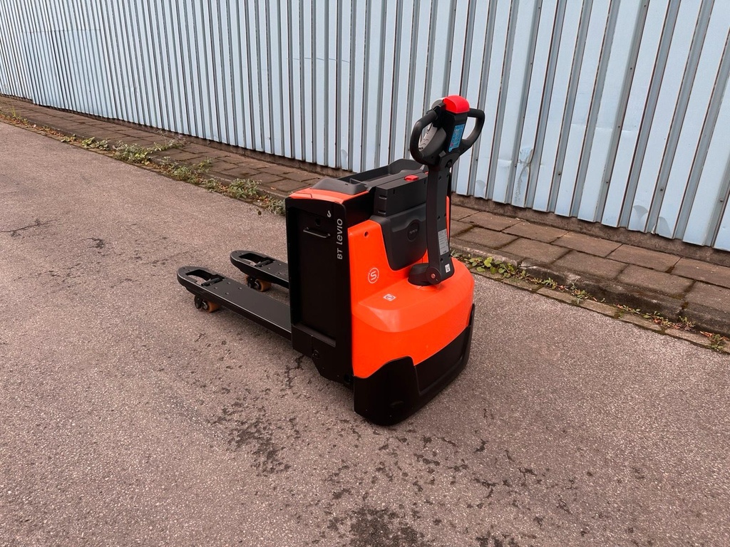 Toyota LWE200 Niederhubwagen 2024 Elektro Hubwagen5