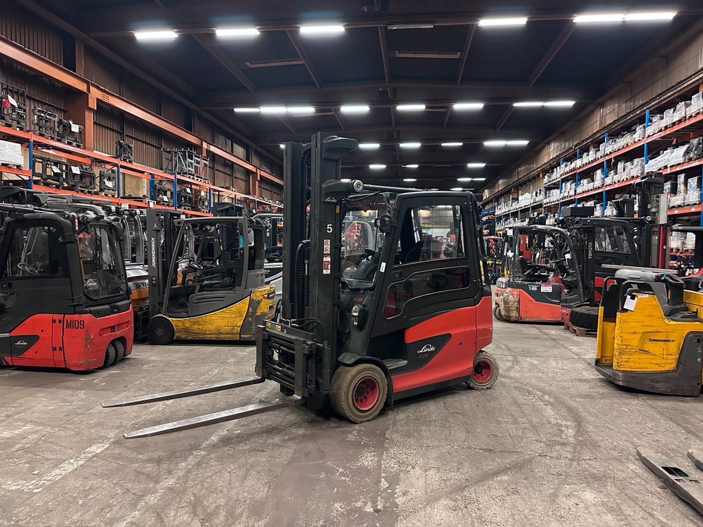 Linde E25HL 01/600 Triplex 5930mm Hub Zinkenversteller 2018