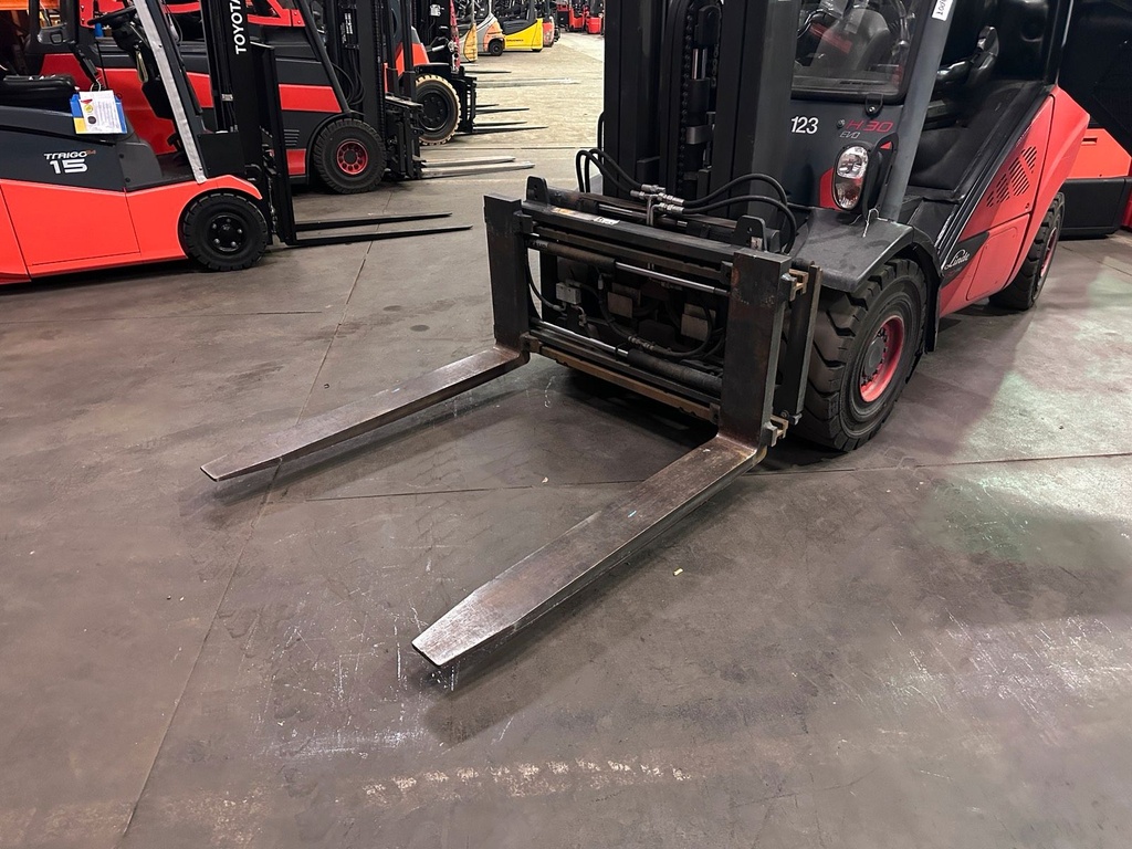 Linde H30T-02 Triplex 4800mm Hub 3t Gas Gabelstapler 20177