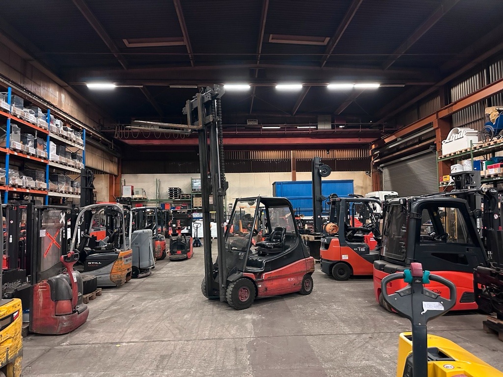 Linde E30 Elektro Gabelstapler 3450mm Hub. Stapler 3t12