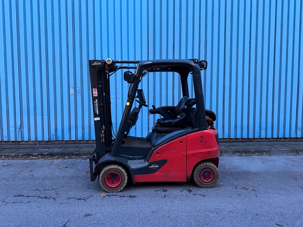 Linde H18T-01 Triplex 4620mm Hub Gas Gabelstapler 1,8t 2