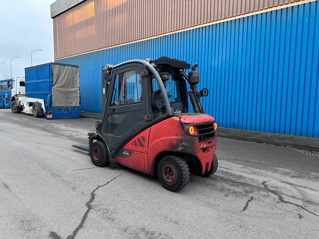 Linde H25D-02 Triplex 4715mm Hub Diesel Gabelstapler 4
