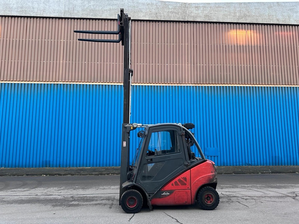 Linde H25D-02 Triplex 4715mm Hub Diesel Gabelstapler 6