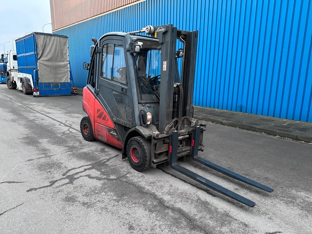 Linde H25D-02 Triplex 4715mm Hub Diesel Gabelstapler 8