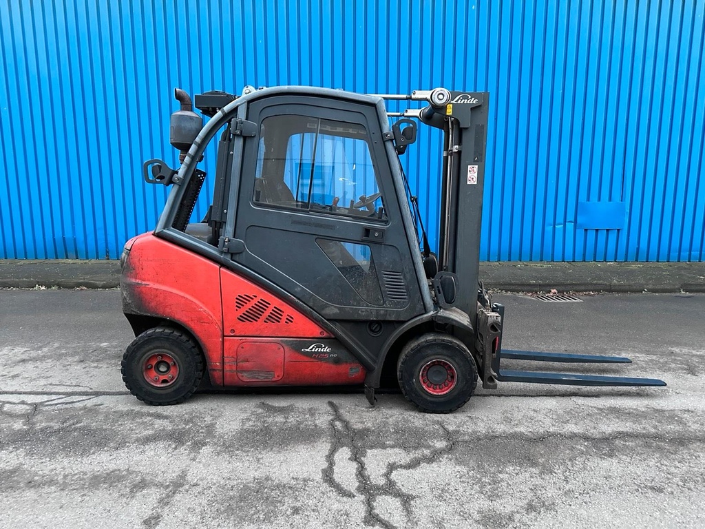 Linde H25D-02 Triplex 4715mm Hub Diesel Gabelstapler 11