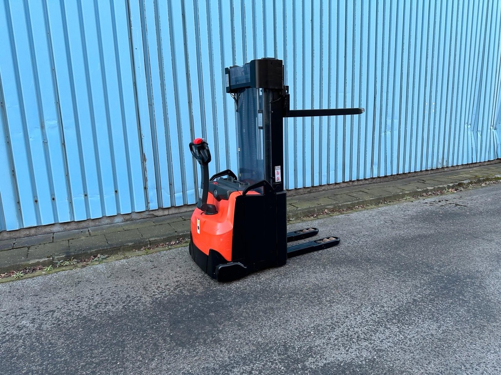 Toyota SWE160L Triplex 4500mm Elektro Hochhubwagen 6