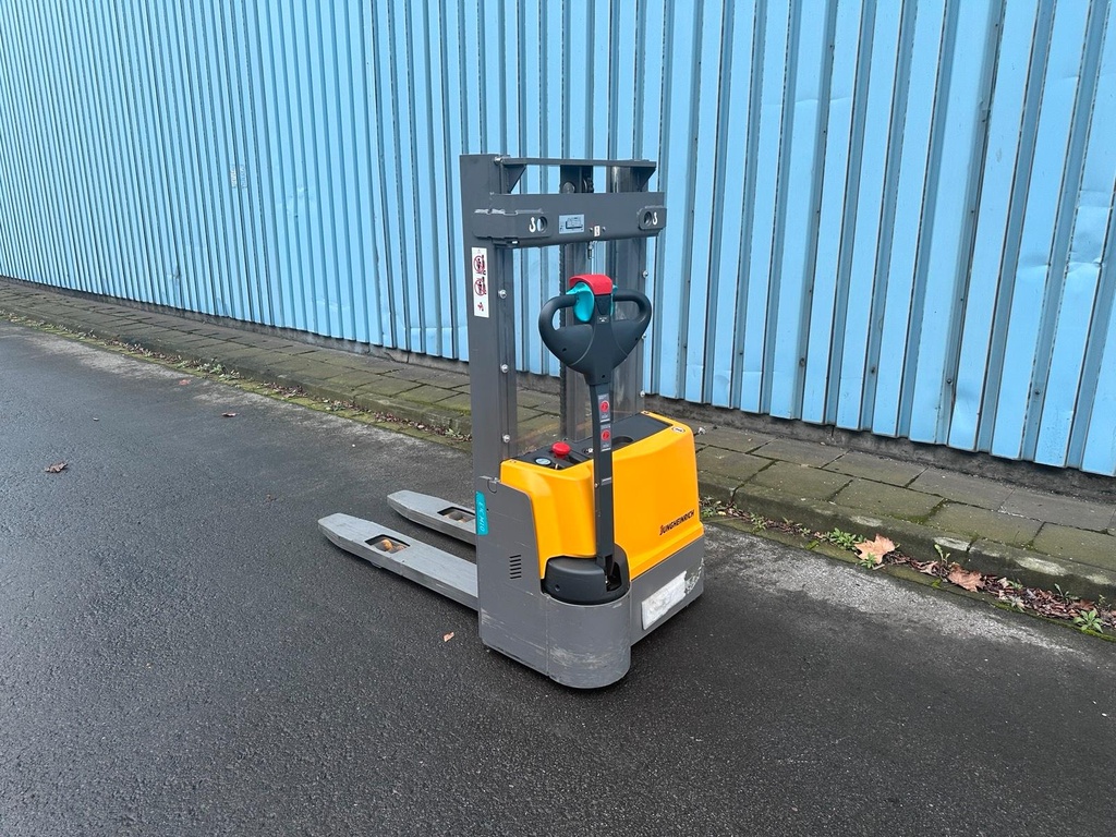 Jungheinrich EJC M10 Hochhubwagen 2300mm Hub Ladegerät7