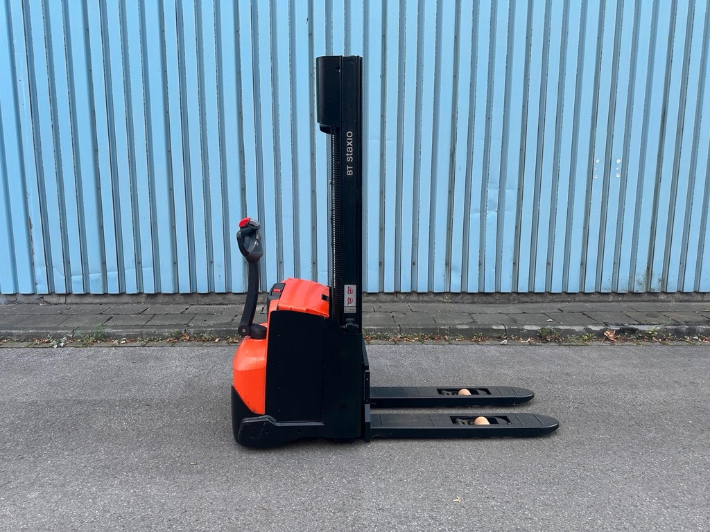 Toyota SWE120L 2020 Elektro Hochhubwagen 3300mm Initialhub3