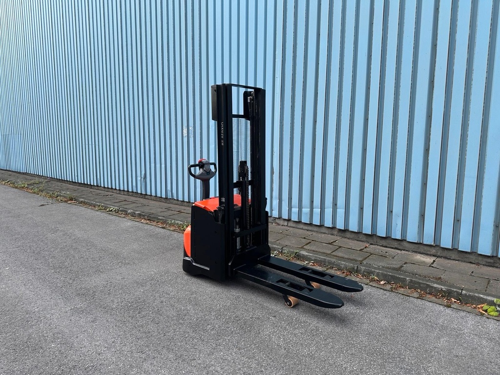 Toyota SWE120L Duplex 2900mm Hub Initialhub Batterie 20254