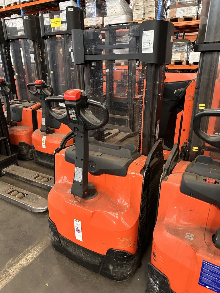 Toyota SWE200 2150mm Hub 2017