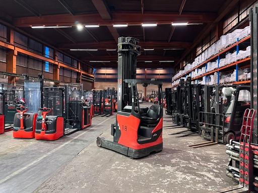 [R0050] Linde R16 Schubmaststapler 8250mm Hub. Elektro Stapler 