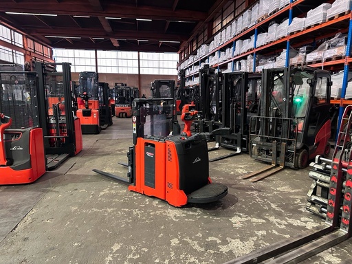 [R0107] Linde L06AC AP Freitragender Hochhubwagen Zinkenversteller Seitenscheiber 